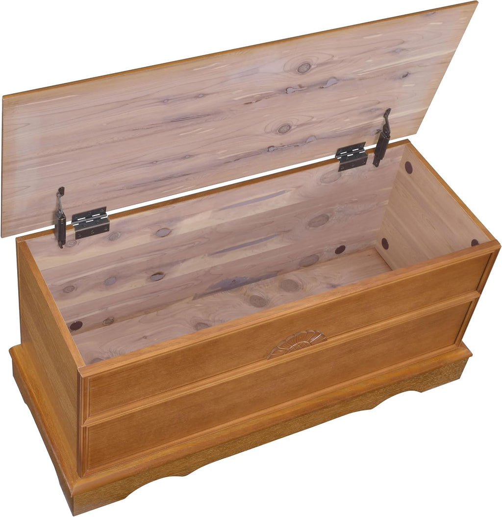 Honey Traditional Cedar Wood Bedroom Storage Chest